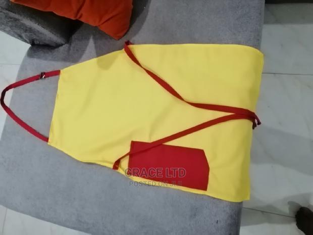 Plain Apron · Photo 4