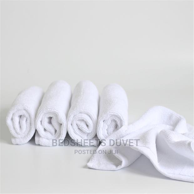 100% Cotton Face Towels · Photo 2