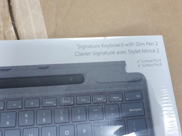 Microsoft Surface Pro 9 8 Signature Keyboard + Slim Pen · Photo 3
