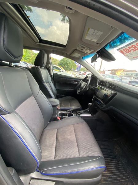 Toyota Corolla  2018 Gray