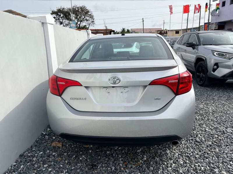 Toyota Corolla SE 4dr Sedan (1.8L 4cyl CVT) 2017 Silver