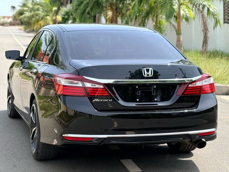 Honda Accord LX 4dr Sedan FWD (2.4L 4cyl 2A) 2017 Black