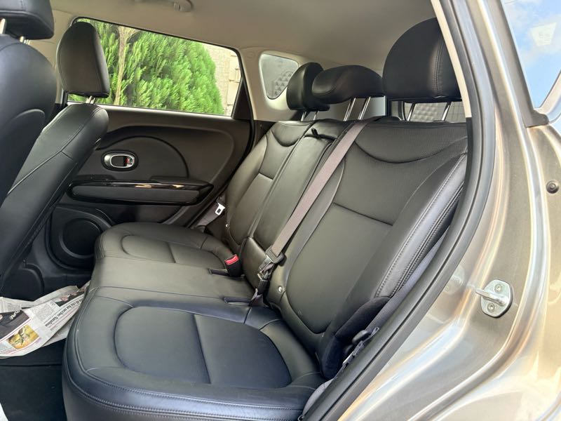 Kia Soul ! 4dr Wagon (2.0L 4cyl 6A) 2015 Gray