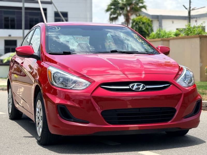 Hyundai Accent SE Sedan 2017 Red