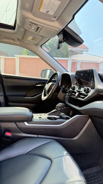 Toyota Highlander XLE AWD 2023 Other