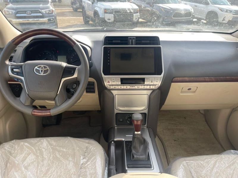 Toyota Land Cruiser Prado 2.7 2019 White
