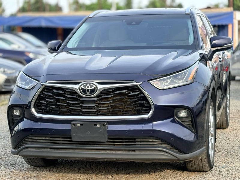 Toyota Highlander Limited FWD 2023 Blue