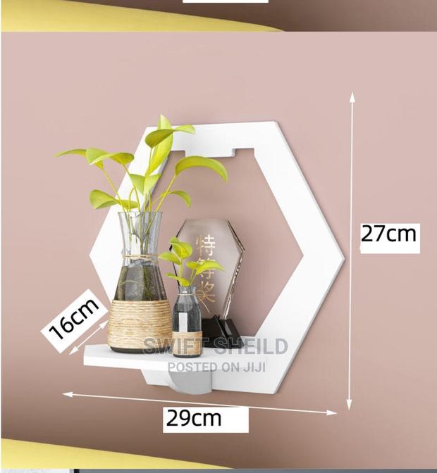 Floating Wall Shelve · Photo 2