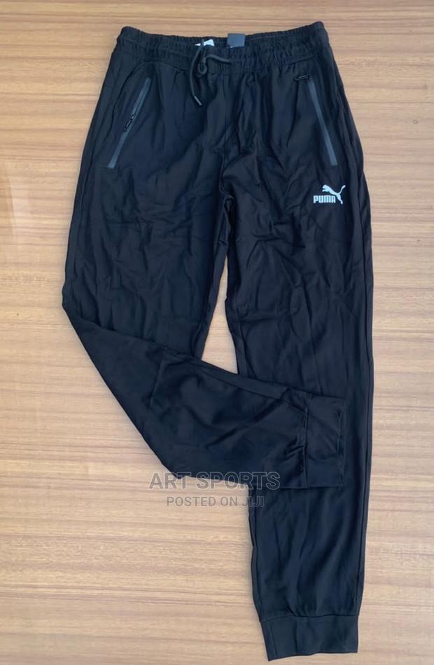 Adidas Joggers · Photo 3