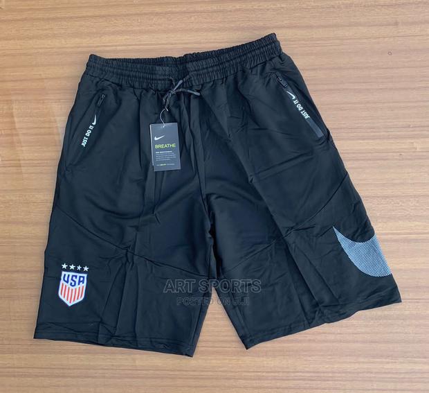 Nike Shorts · Photo 4