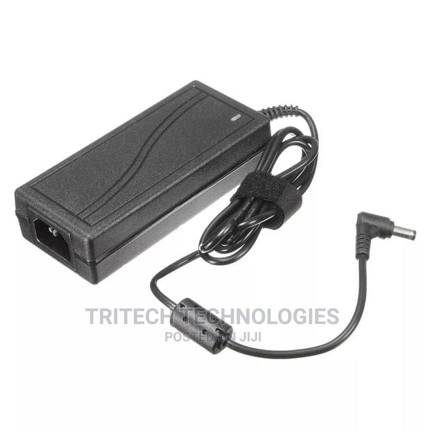 12V5A Adapter · Photo 4
