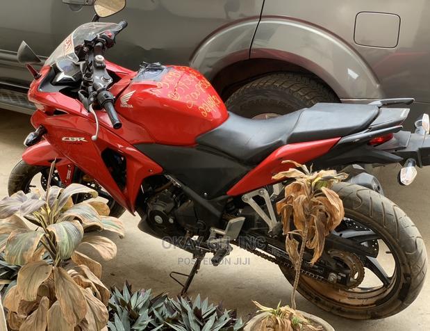 Honda CBR 2013 Red · Photo 4