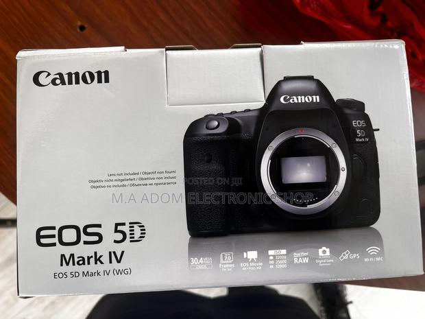 Canon 5D Mark Iv With Lens 24-105mm · Photo 2