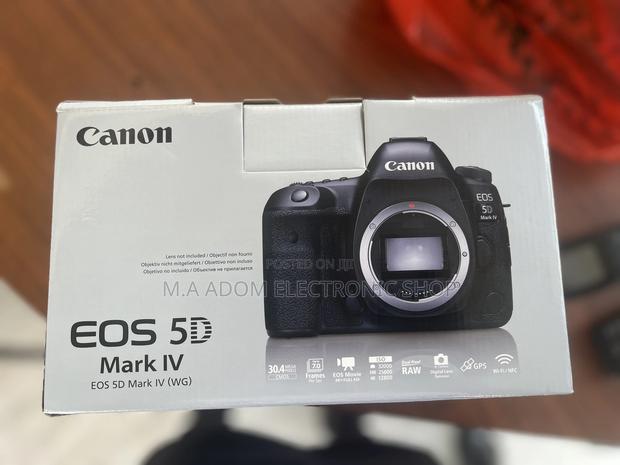 5D Mark Iv Canon With Lens · Photo 2