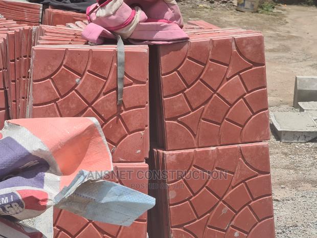 Tiles Cement in Red Design · Photo 2