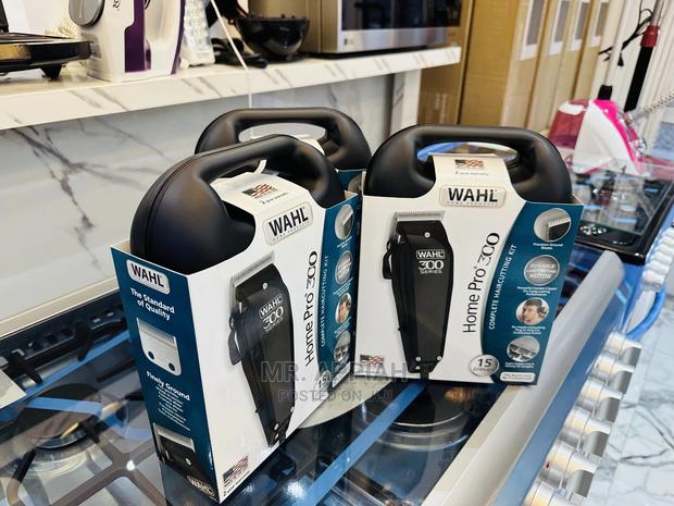 WAHL Home Cut - Complete Haircutting Kit · Photo 2