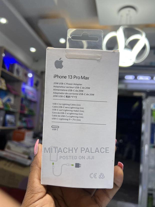 Original 3 Pin iPhone Charger · Photo 3