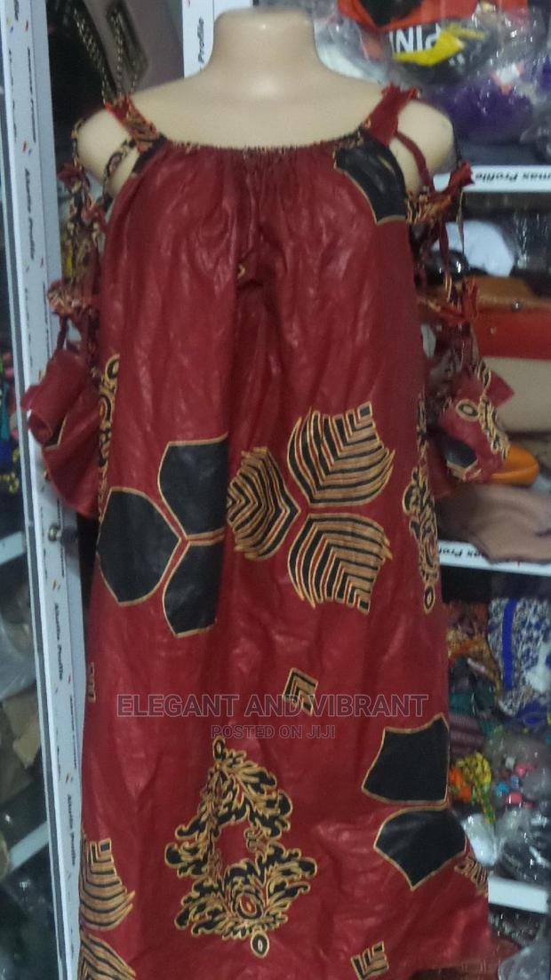 Ladies Funeral Cloth · Photo 4