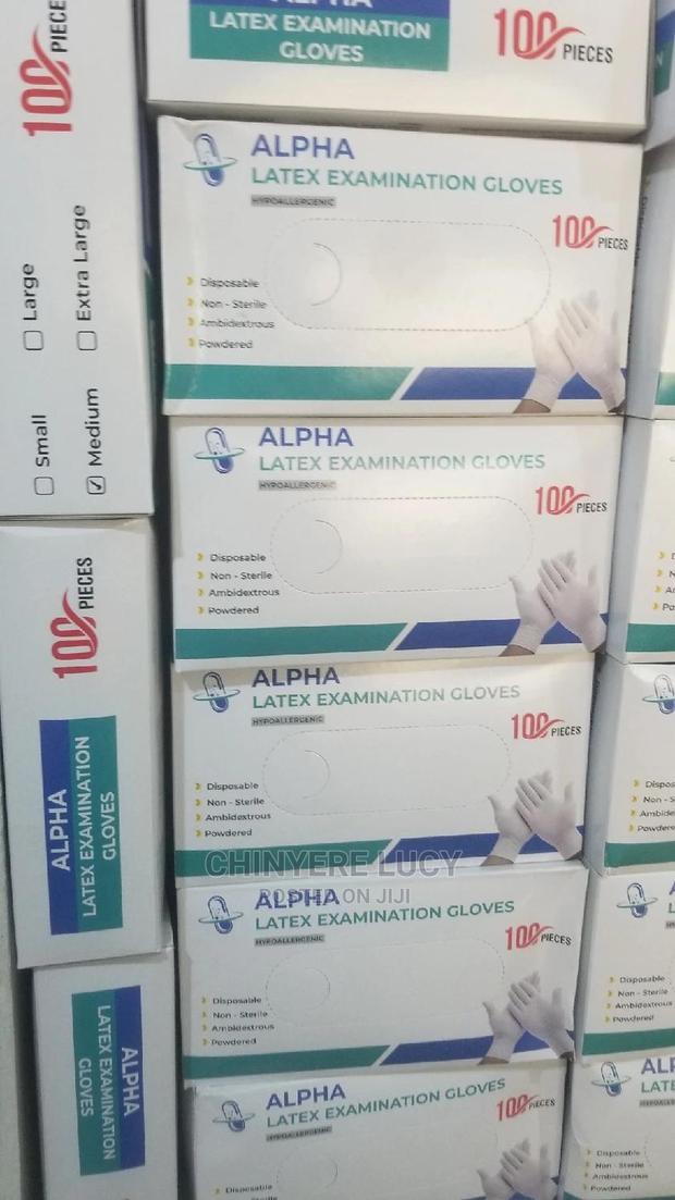 Examination Gloves · Photo 2