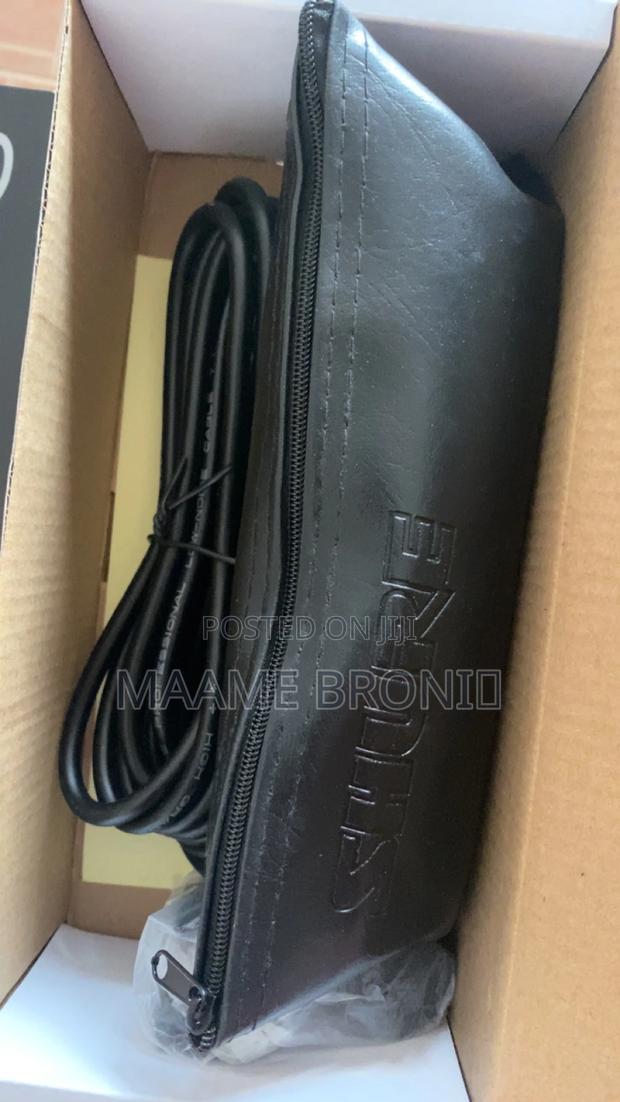 Wired Microphone Sm58 photo 3