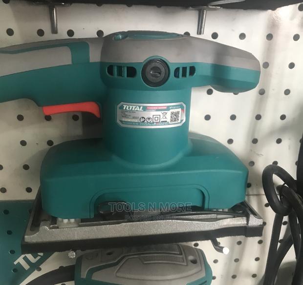 TOTAL Finishing Sander (320W) · Photo 3