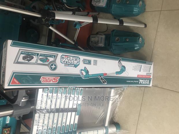 TOTAL Grass Trimmer (Battery Powered) · Photo 4