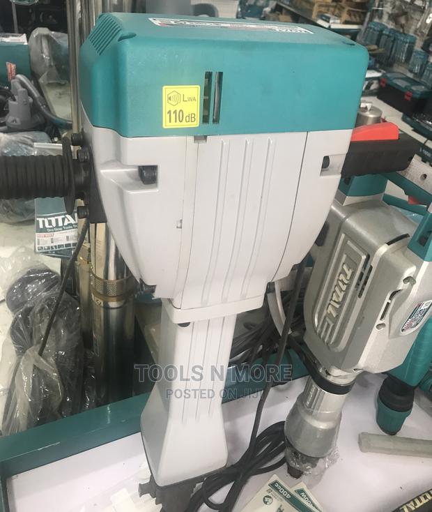 Total Demolition Breaker (2200w) · Photo 3