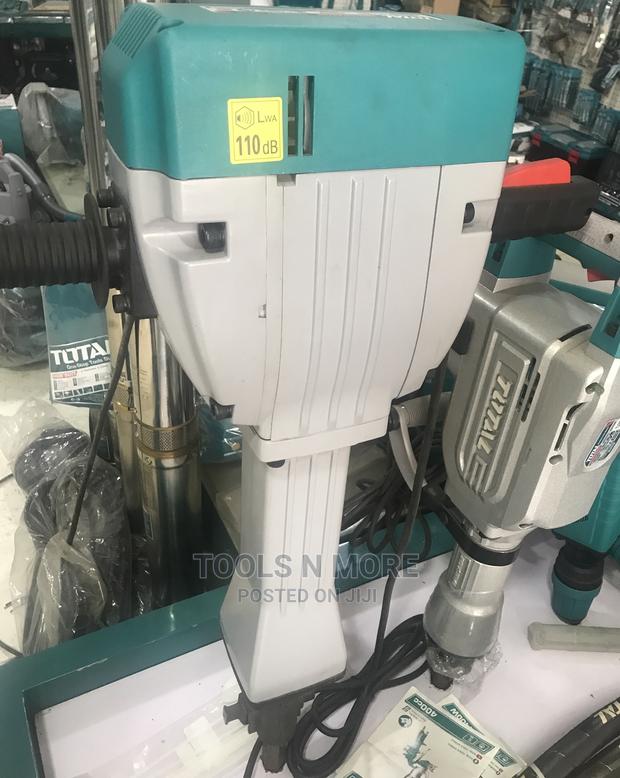 Total Demolition Breaker (2200w) · Photo 4
