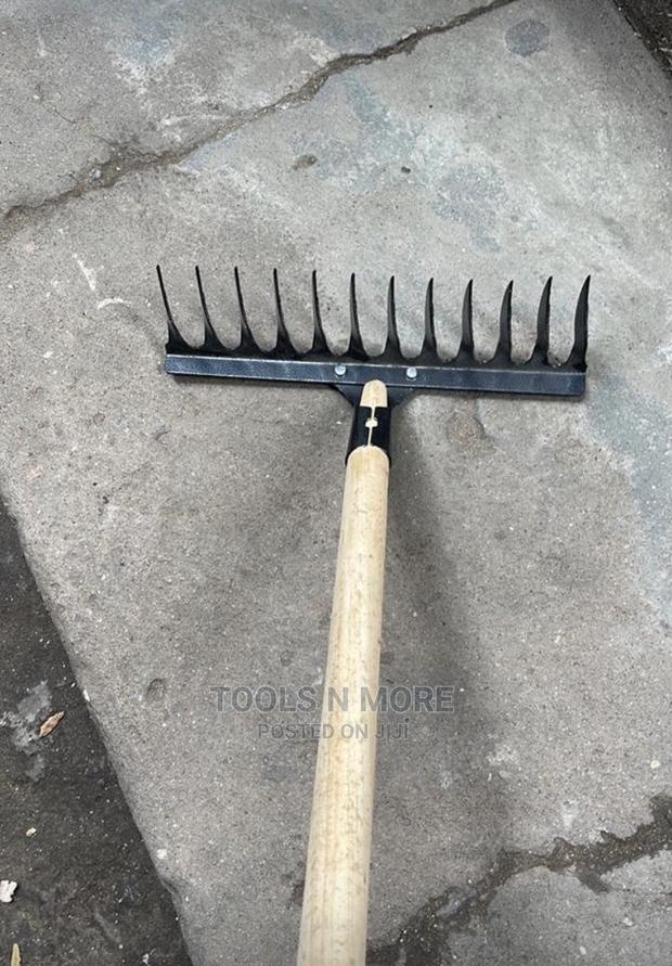 Garden Rake · Photo 2