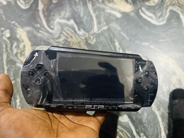 Fresh in Box Sony 16 Gig Portable PSP Game · Photo 4