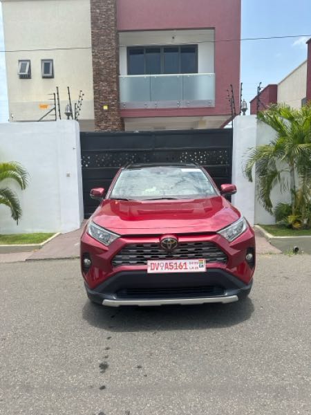 Toyota RAV4 Limited 2021 Red