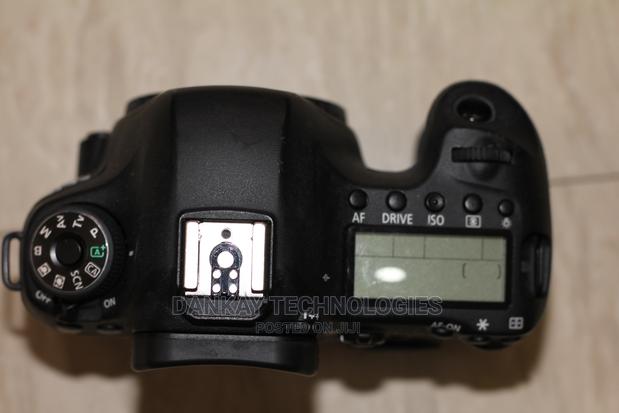 Canon 6d Body With Battery and Charger · Photo 4