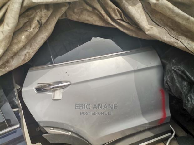 2016-2018 Hyundai Santafe Door