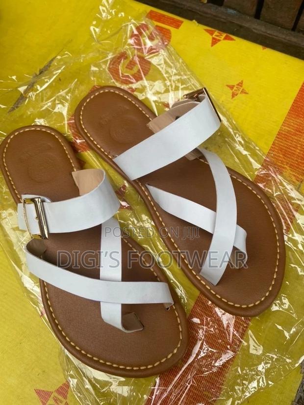 White Ladies Slippers · Photo 3