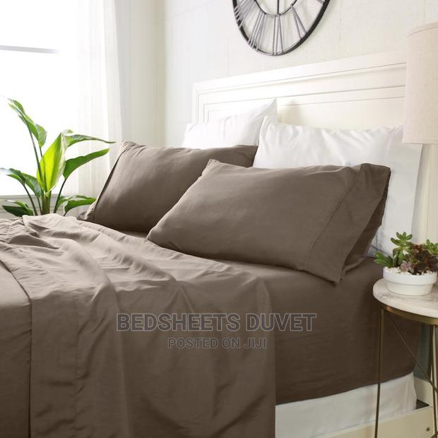 Coffee Brown Bedsheet Set · Photo 2