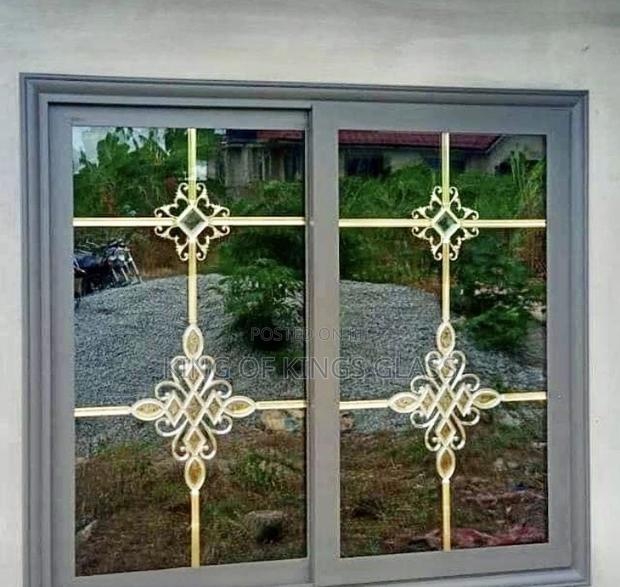Glass Windows · Photo 2