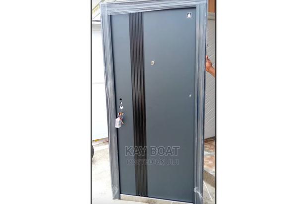 A Very Simple Door Available · Photo 2
