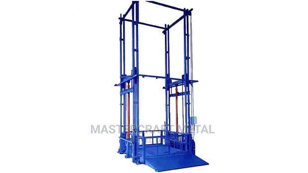 High Standard Quality Goods Lift and Industrial Elevators · Photo 2