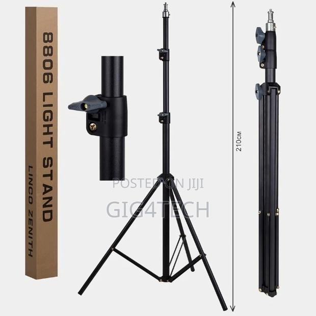 Heavy Duty Light Stand For Photography (8806) · Photo 2