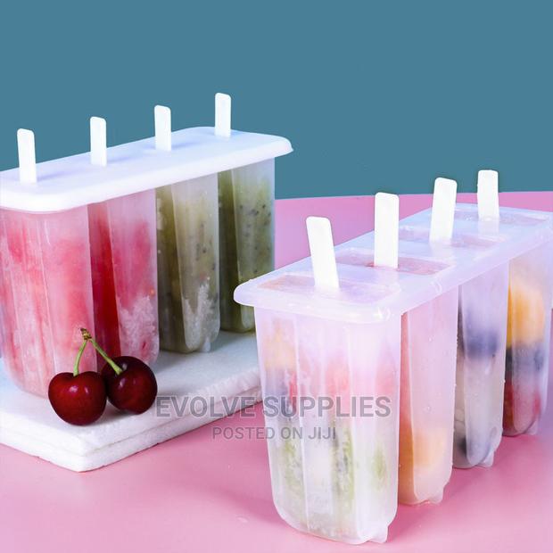 Plastic Popsicle Mould ( 4 Slot) · Photo 4