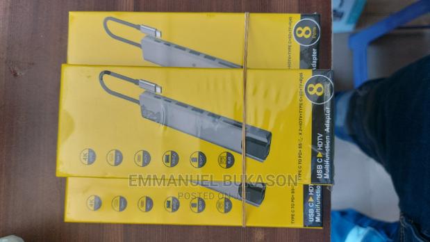 Type C Adapter (8 in 1) · Photo 3