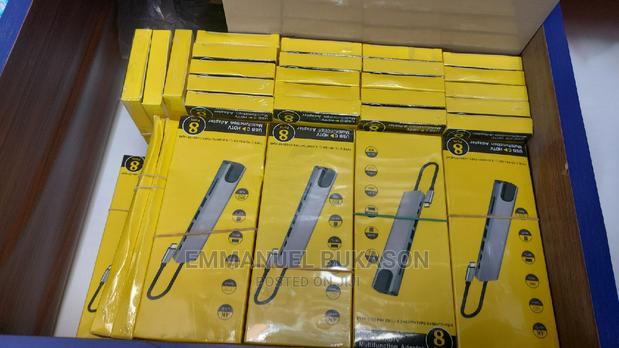 Type C Adapter (8 in 1) · Photo 4