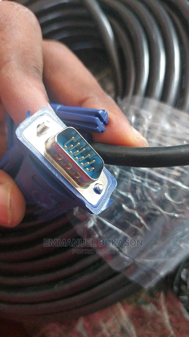10 VGA Cable (Signal) · Photo 4