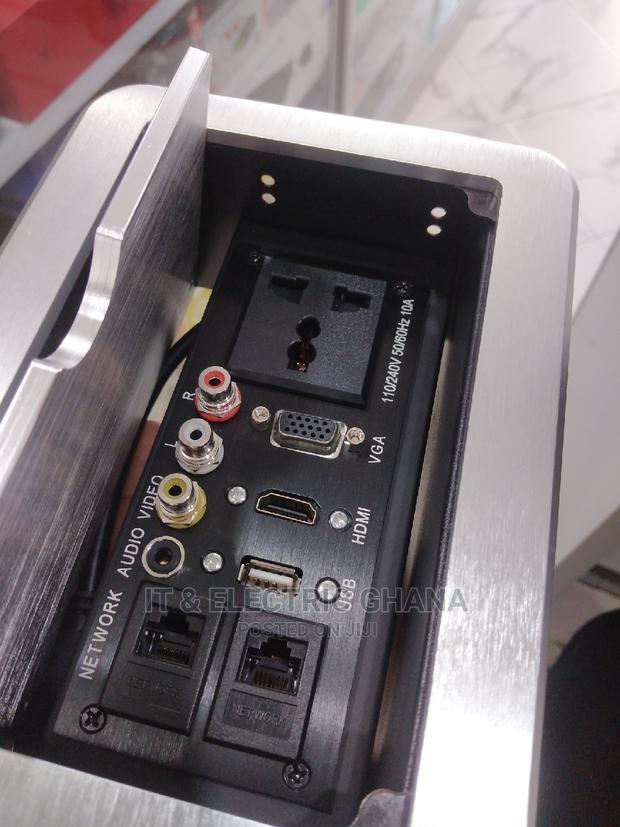 Floor/ Desktop Socket