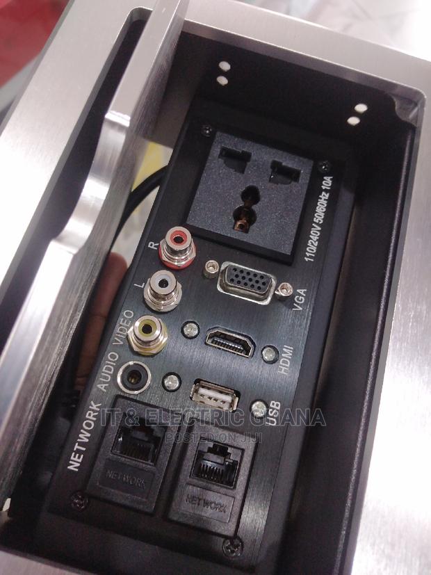 Floor/ Desktop Socket photo 3