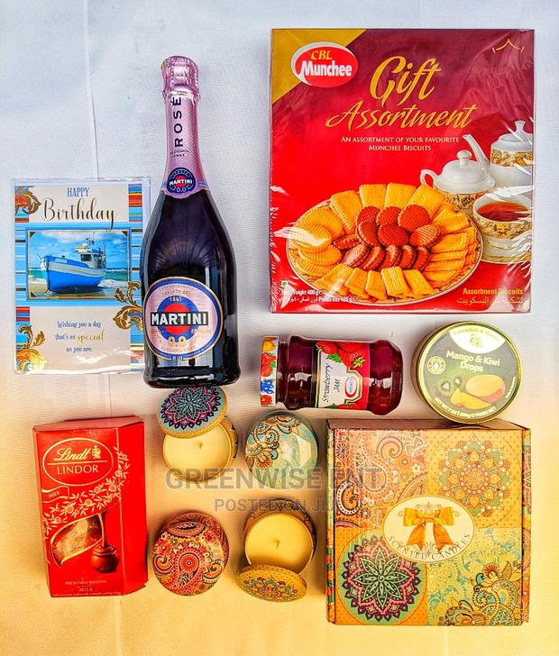 Sweet Celebration Gift Basket · Photo 2