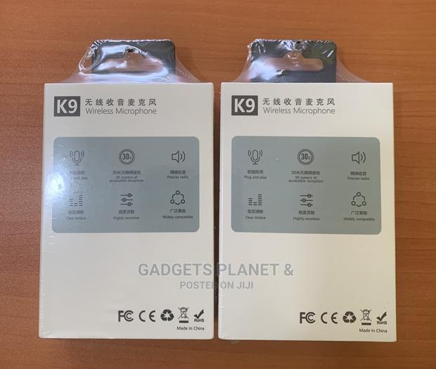 Wireless Microphone With Lightening Connector for iPhones · Photo 4