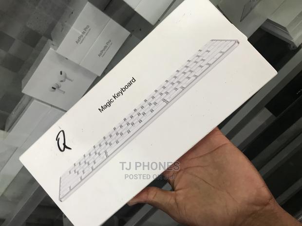 iMac Magic Keyboard · Photo 4