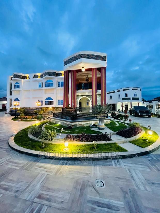 8bdrm Mansion in Tema for Sale · Photo 1