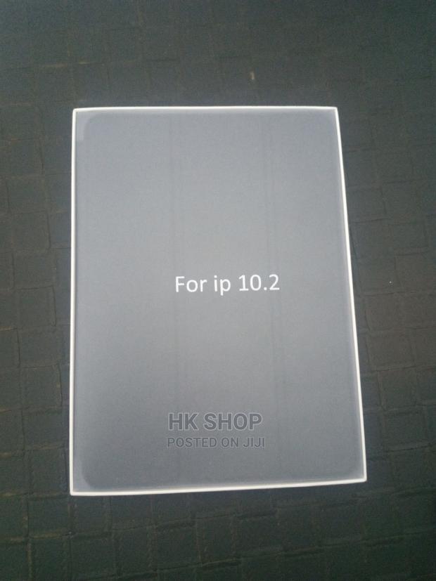 Apple iPad 9th Generation Folio Smart Case 10.2 Screen Size · Photo 4